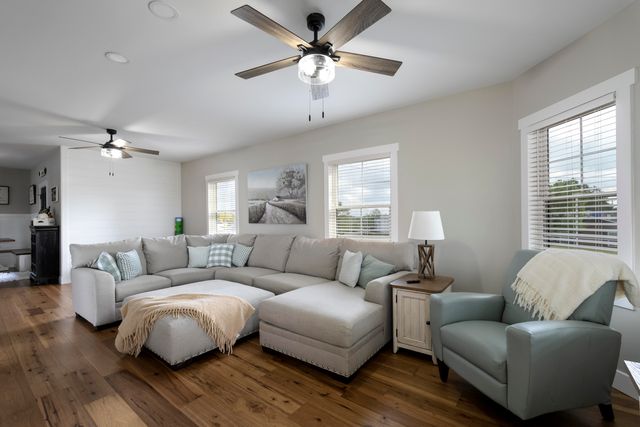 143 S Main Street, Dry Ridge, KY 41035