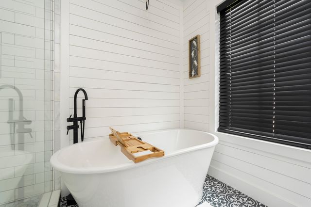 143 S Main Street, Dry Ridge, KY 41035