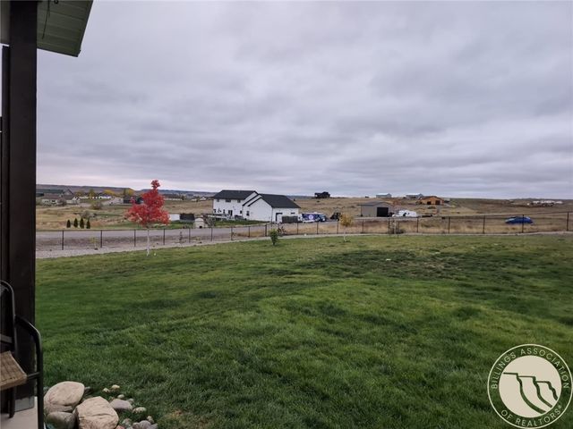 7527 White Pine CIRCLE, Billings, MT 59106
