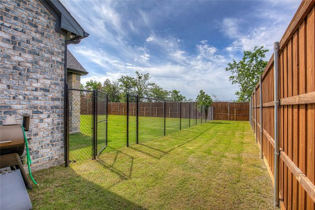 1025 Sinopa Street, Caddo Mills, TX 75135