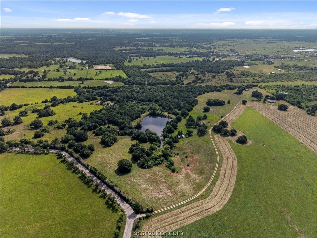 8128 & 8134 Edge School House Road, Hearne, TX 77859 — photo 2