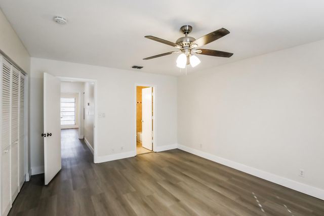 9732 NW 15th St 306, Pembroke Pines, FL 33024