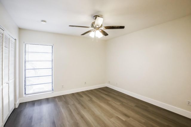 9732 NW 15th St 306, Pembroke Pines, FL 33024