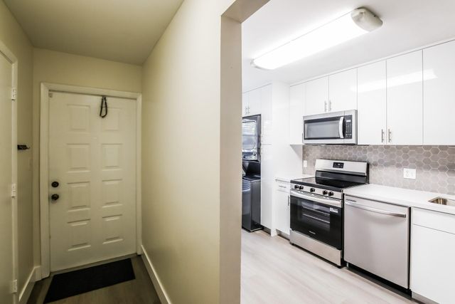 9732 NW 15th St 306, Pembroke Pines, FL 33024