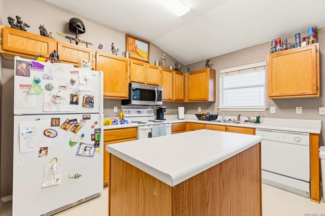 11918 PEACH XING, Helotes, TX 78023