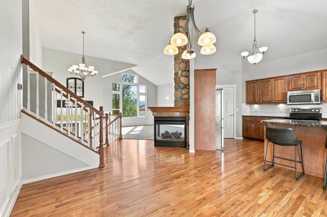 608 S Shelley Lake Ln, Spokane Valley, WA 99037