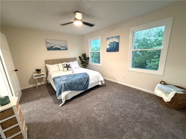 1563 Crescent Pointe LN, Virginia Beach, VA 23453