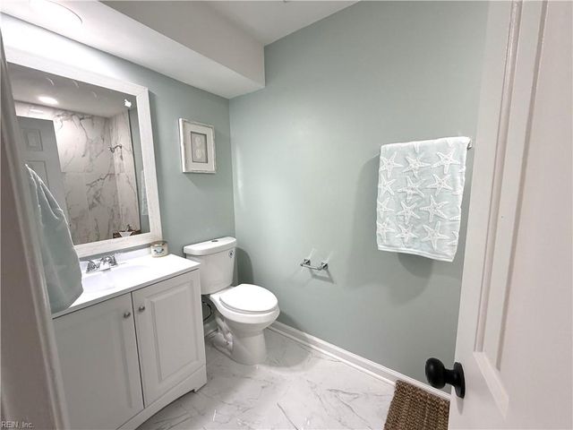 1563 Crescent Pointe LN, Virginia Beach, VA 23453