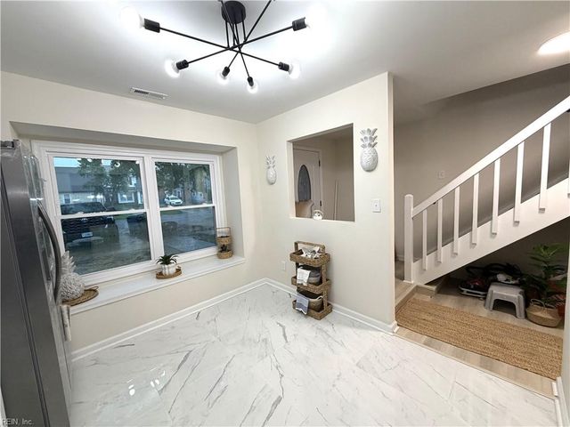 1563 Crescent Pointe LN, Virginia Beach, VA 23453