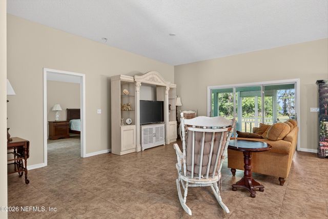 110 PIONEER Trail, Green Cove Springs, FL 32043