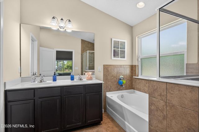 110 PIONEER Trail, Green Cove Springs, FL 32043