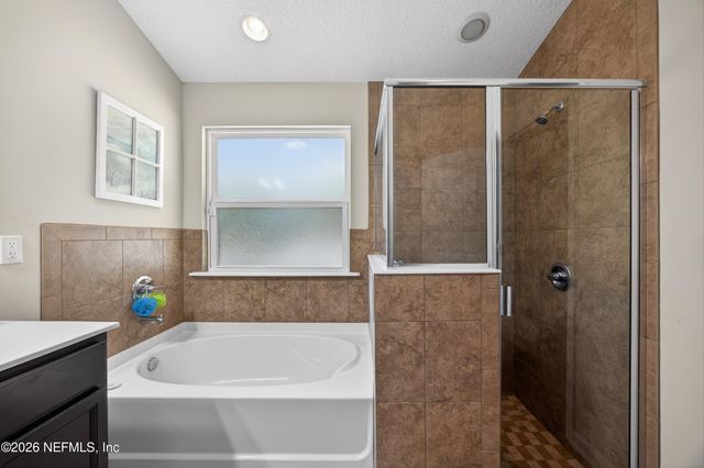 110 PIONEER Trail, Green Cove Springs, FL 32043