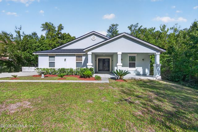 110 PIONEER Trail, Green Cove Springs, FL 32043