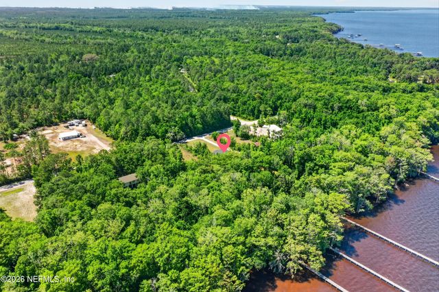 110 PIONEER Trail, Green Cove Springs, FL 32043