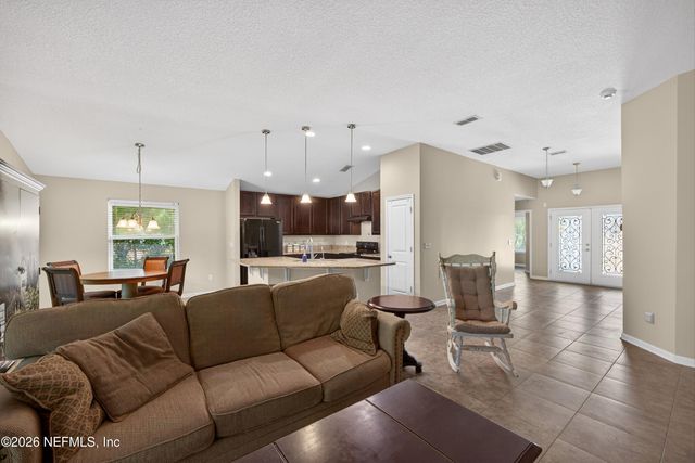 110 PIONEER Trail, Green Cove Springs, FL 32043