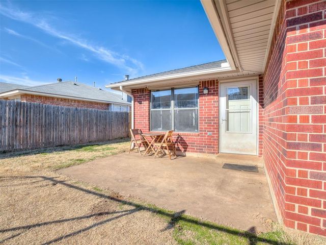 10832 Ashton Terrace, Midwest City, OK 73130