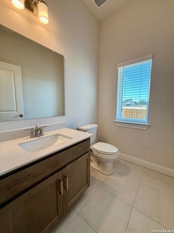 1318 Wilson, New Braunfels, TX 78132