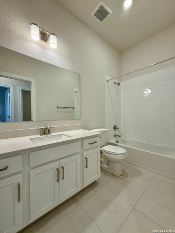 1318 Wilson, New Braunfels, TX 78132