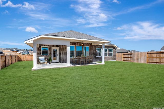 1318 Wilson, New Braunfels, TX 78132