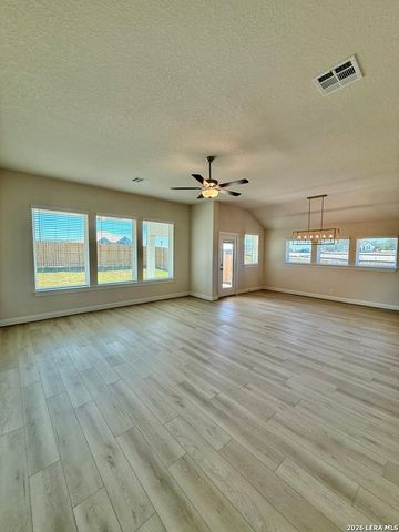 1318 Wilson, New Braunfels, TX 78132