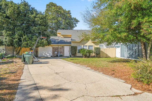 409 NW Adam Street, Fort Walton Beach, FL 32548