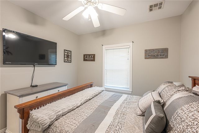735 McKnight Avenue, West Fork, AR 72774