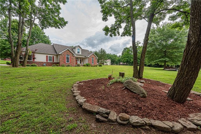 735 McKnight Avenue, West Fork, AR 72774