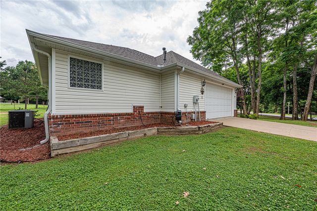 735 McKnight Avenue, West Fork, AR 72774