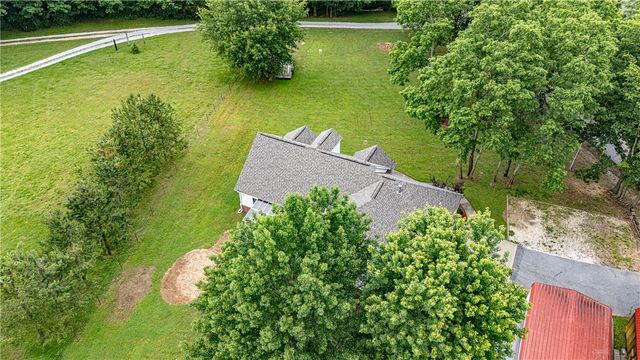 735 McKnight Avenue, West Fork, AR 72774