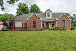 735 McKnight Avenue, West Fork, AR 72774