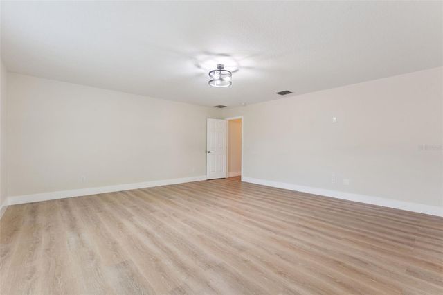 6615 HELMSLEY CIRCLE, Windermere, FL 34786