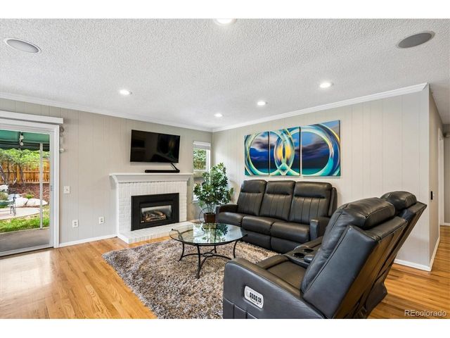 8611 E Otero Pl, Centennial, CO 80112