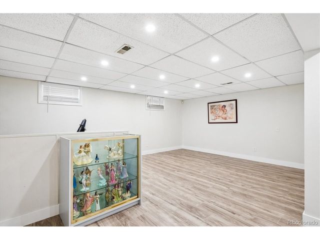 8611 E Otero Pl, Centennial, CO 80112