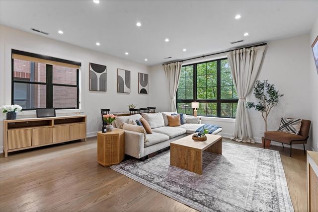 2625 N Wilton Avenue 3, Chicago, IL 60614