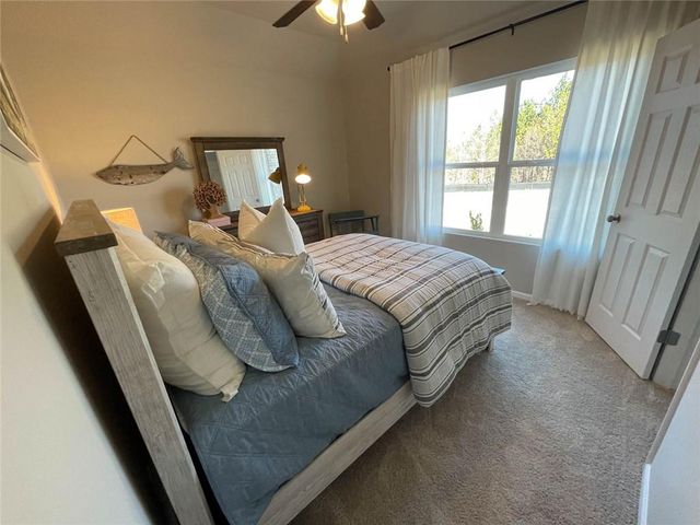 8033 SE 6th Terrace, Blue Springs, MO 64014