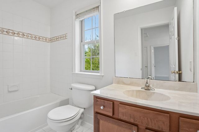 310 BAREFIELD LN, Conshohocken, PA 19428