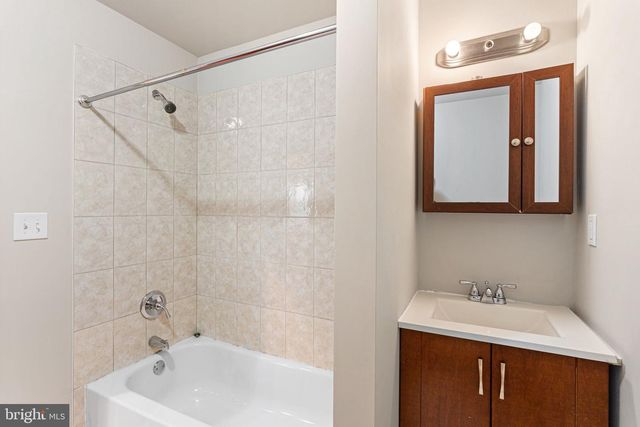 2131 TITAN ST, Philadelphia, PA 19146