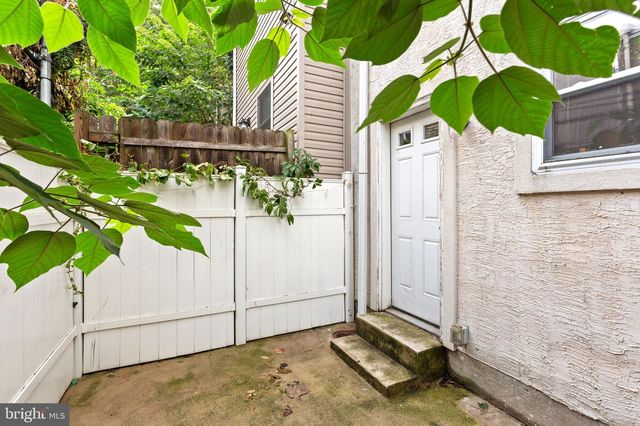 2131 TITAN ST, Philadelphia, PA 19146