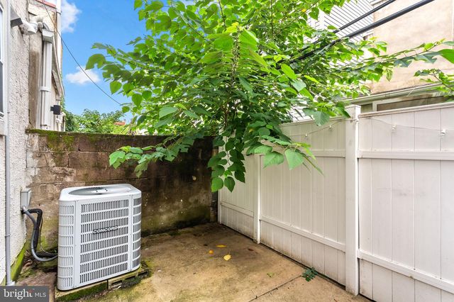 2131 TITAN ST, Philadelphia, PA 19146