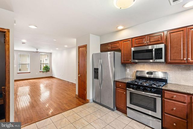 2131 TITAN ST, Philadelphia, PA 19146