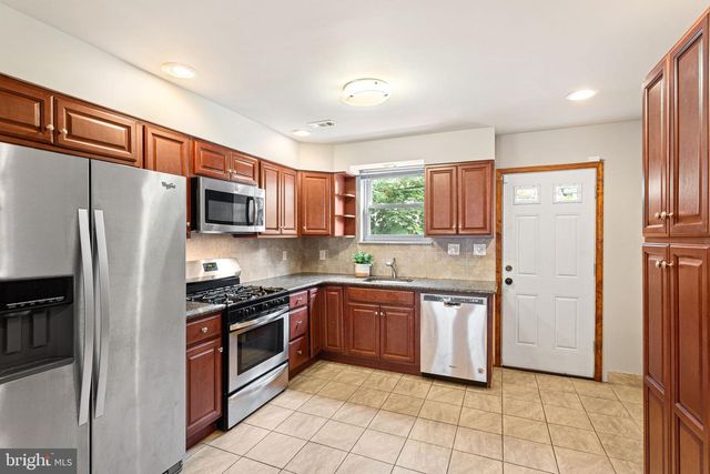 2131 TITAN ST, Philadelphia, PA 19146