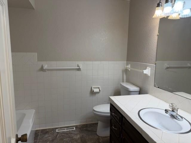 100 N Lincoln Street, Erie, KS 66733