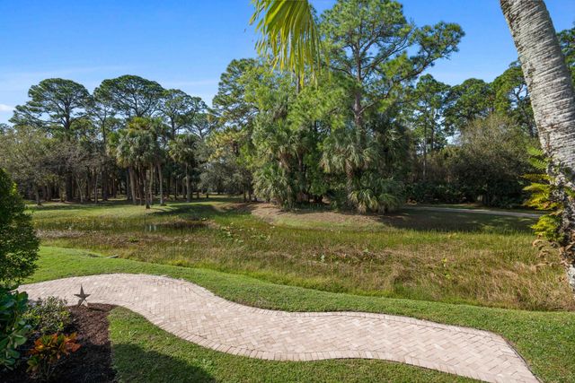 18716 126th Terrace N, Jupiter, FL 33478