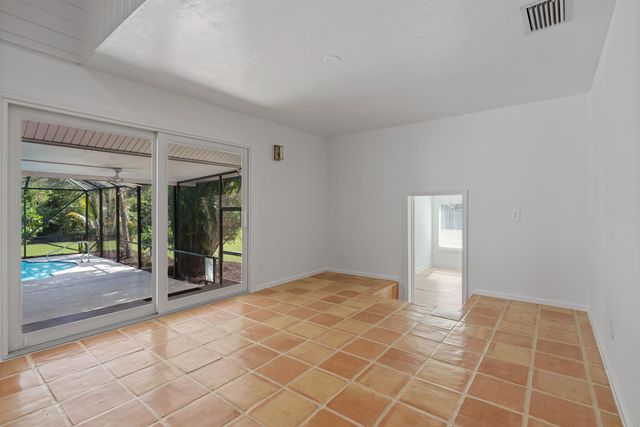 18716 126th Terrace N, Jupiter, FL 33478