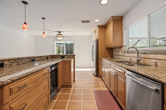 18716 126th Terrace N, Jupiter, FL 33478