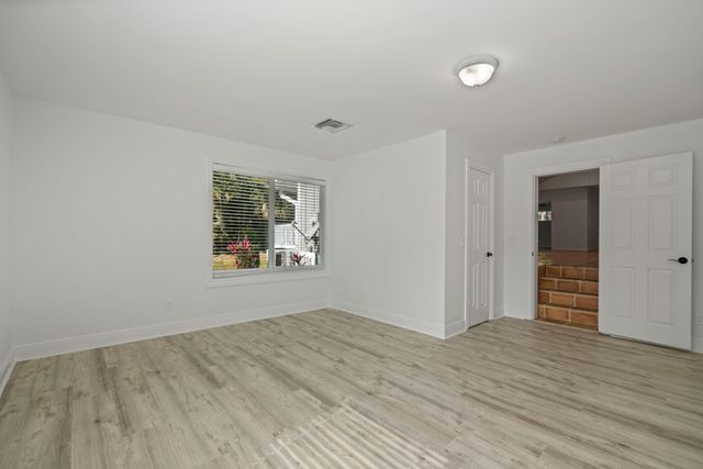 18716 126th Terrace N, Jupiter, FL 33478