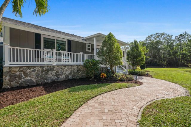 18716 126th Terrace N, Jupiter, FL 33478