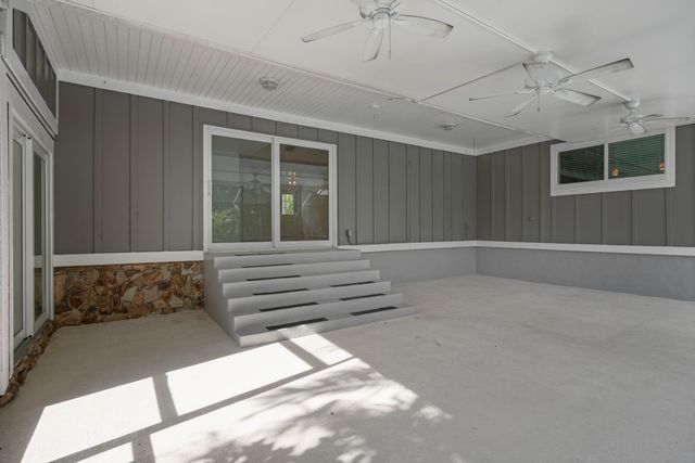 18716 126th Terrace N, Jupiter, FL 33478