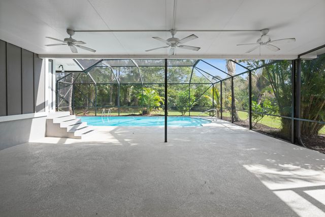 18716 126th Terrace N, Jupiter, FL 33478