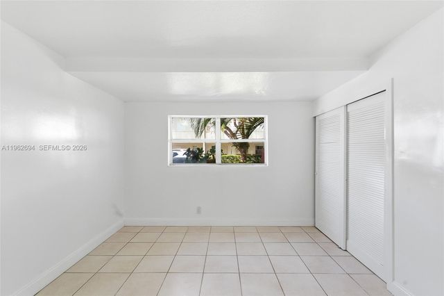 6705 N Kendall Dr 306, Pinecrest, FL 33156